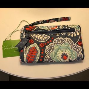 Vera Bradley NWT wallet